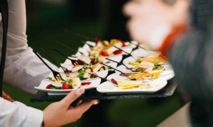 Piloter plusieurs établissements sans perdre en précision